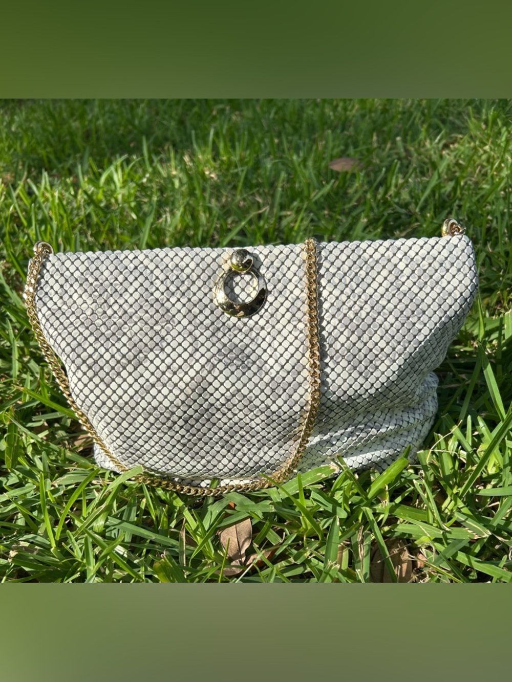 Vintage Whiting & Davis Gold Chain White @ Gray Floral Pattern Shoulder Bag